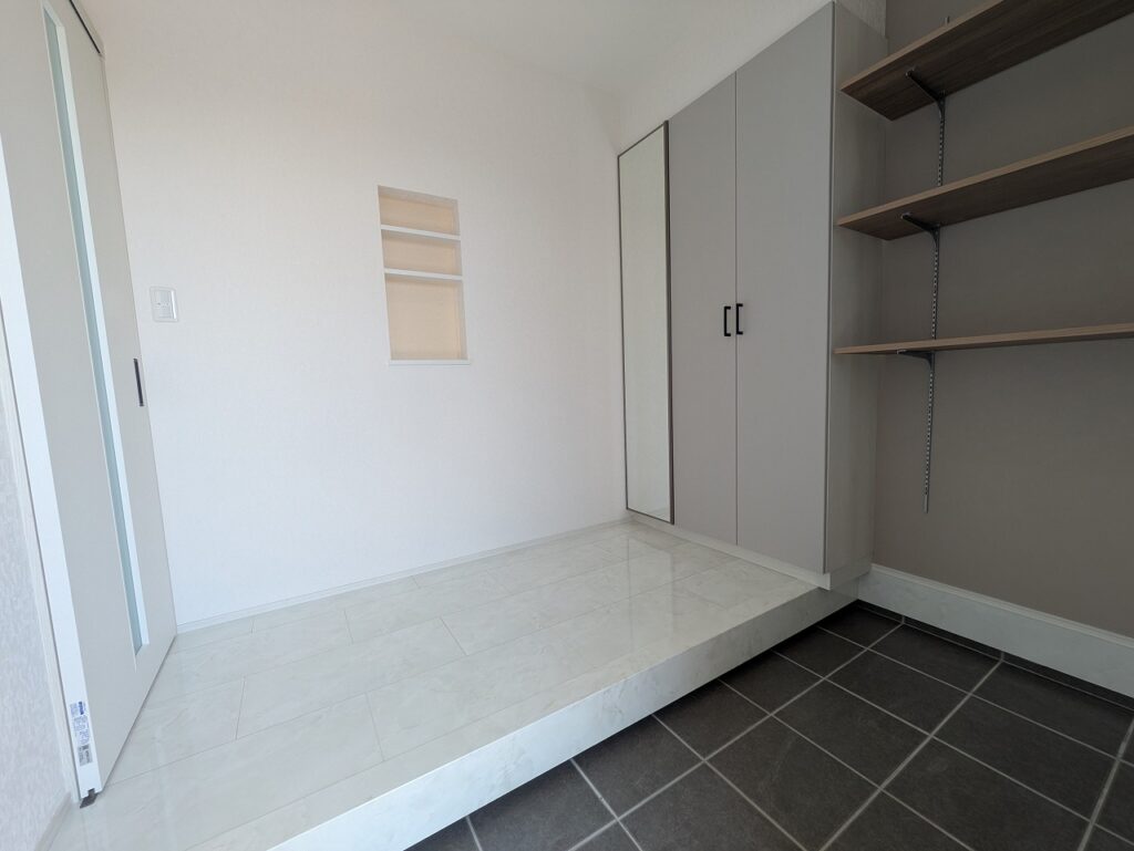 【平屋】大理石調の床でホテルライクな空間