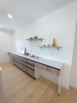 【中2階】L字型リビングで動線スムーズな蔵のある家