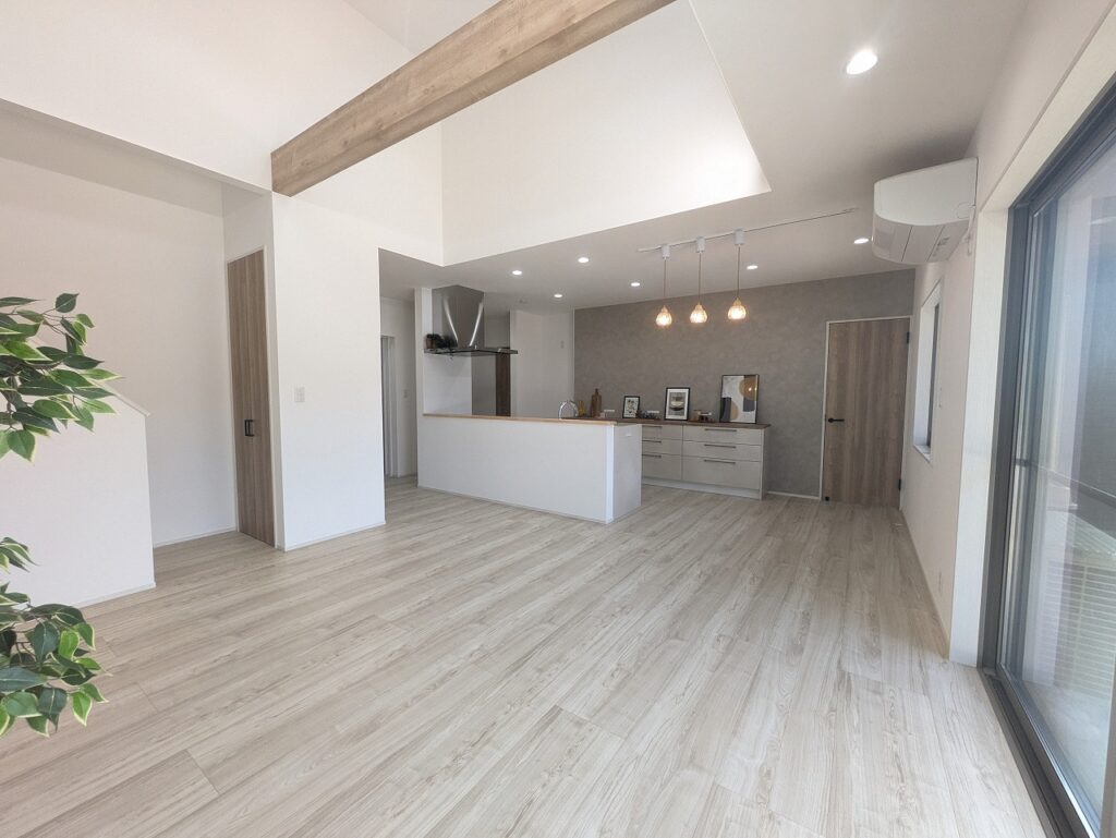 ナチュラルインテリアが心地いい「蔵」のある家