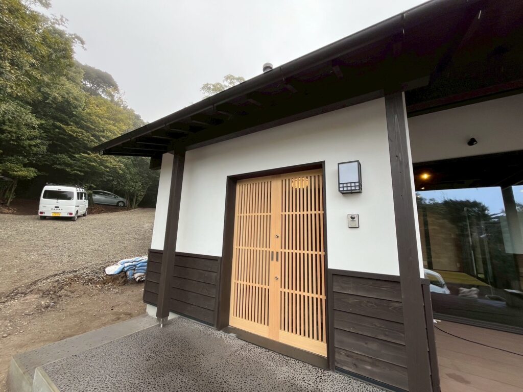 「古を慈しみ、今を遊ぶ」 四季を愛でる令和の別荘