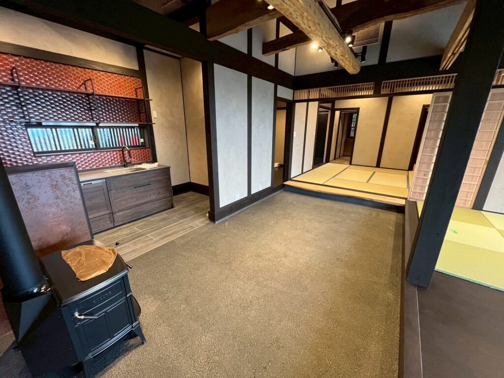 「古を慈しみ、今を遊ぶ」 四季を愛でる令和の別荘